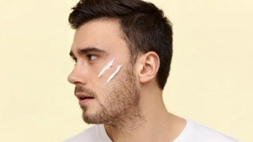 Ini-6-Urutan-Skincare-Pagi-Pria-Wujudkan-Kulit-Sehat-Bebas-Masalah-d.jpg