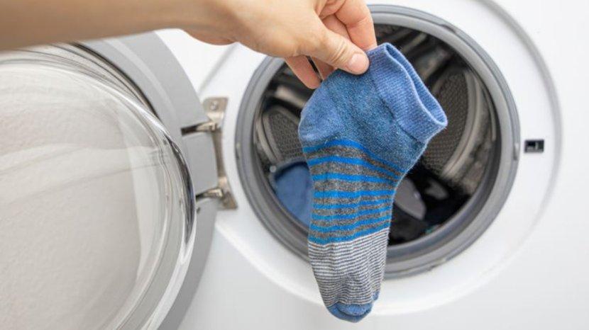 Kaos-kaki-yang-berbau-tidak-sedap-bisa-dibersihkan-dengan-mudah-pakai-bahan-sederhana.jpg