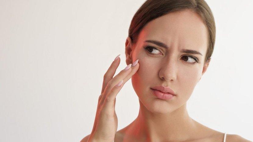 Kulit-kering-harus-berhati-hati-dalam-memilih-skincare.jpg