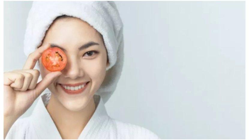 Masker-dari-buah-tomat-untuk-kecantikan-kulit.jpg