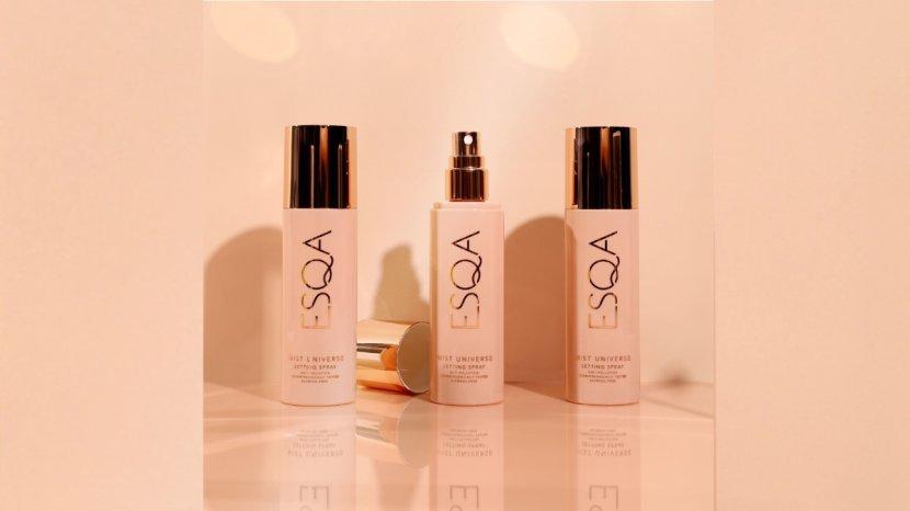 Review-ESQA-Mist-Universe-Setting-Spray-Dengan-Kandungan-Air-Mawar-untuk-Menutrisi-Kulitmu.jpg