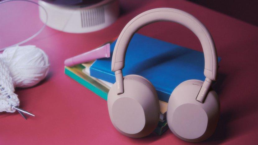 SONY-WH-1000XM5-Smoky-Pink.jpg