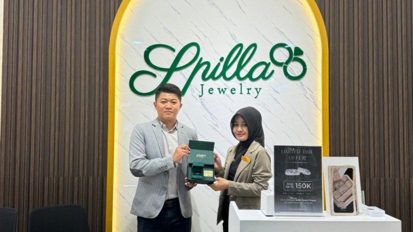 Spilla-Jewelry.jpg