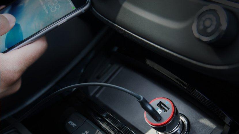 ANKER PowerDrive 2 Lite, Car Charger Murah untuk Temani Mudikmu