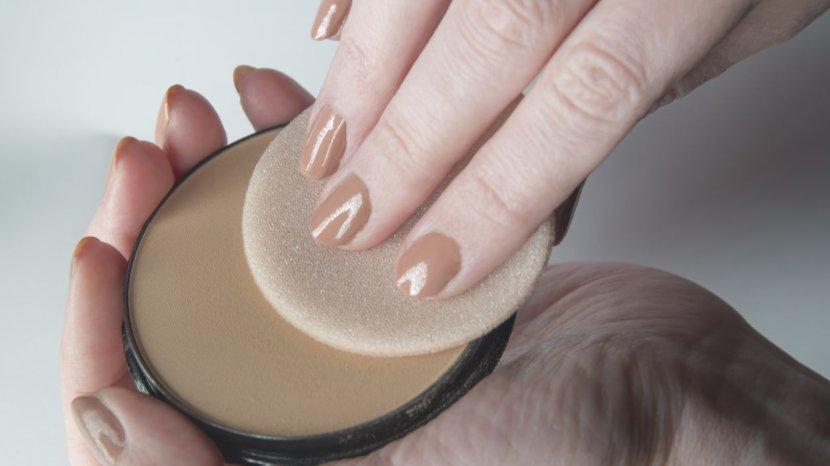 5 Rekomendasi Pressed Powder untuk Kulit Wajah Kering