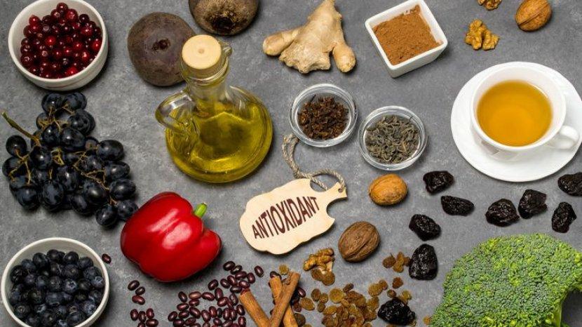 7 Makanan Alami yang Kaya Antioksidan, Senyawa Terbaik Menjaga Kesehatan Tubuh dan Kulitmu