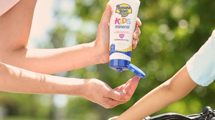5 Rekomendasi Sunscreen Terbaik untuk Anak, Lindungi Kulit si Kecil dari Bahaya UV Sejak Dini