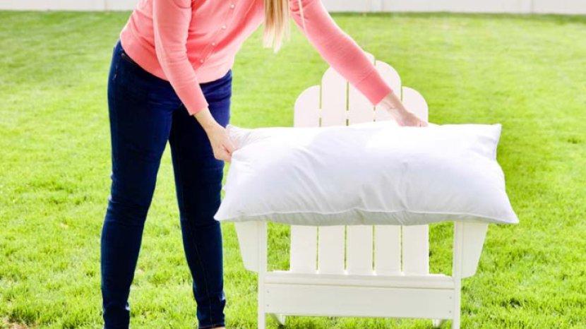 bantal-lembap-yang-dijemur.jpg