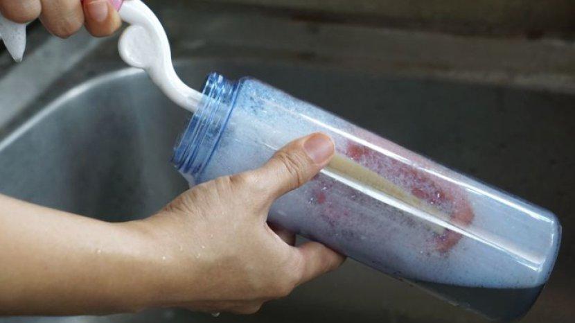 5 Cara Menghilangkan Bau Sabun Cuci di Dalam Botol, Dijamin Langsung Tak Beraroma