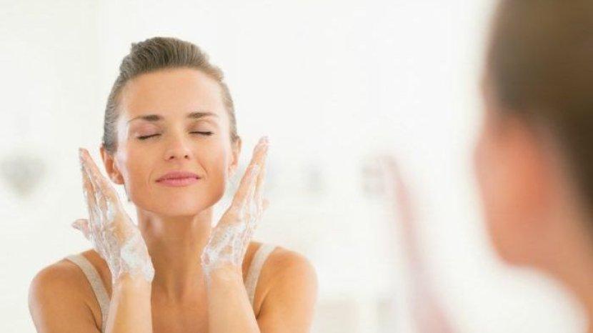 Atasi Beruntusan dengan 5 Facial Wash Harga Mulai dari Rp 50 Ribu 