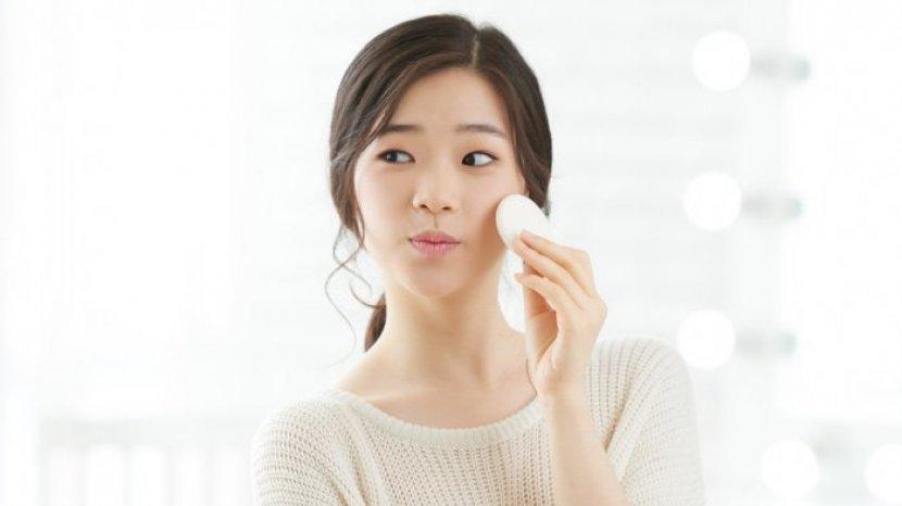 5 Rangkaian Produk dari Emina Cosmetics untuk Tampil Natural ke Kampus