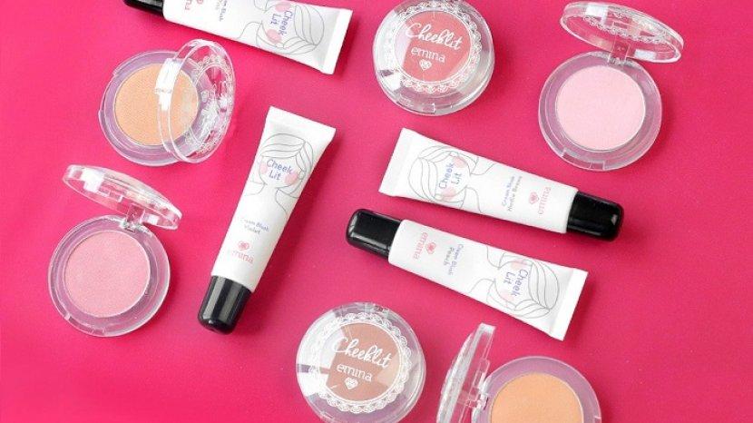 Tutorial Penggunaan Blush On Powder Emina Sesuai dengan Bentuk Wajah