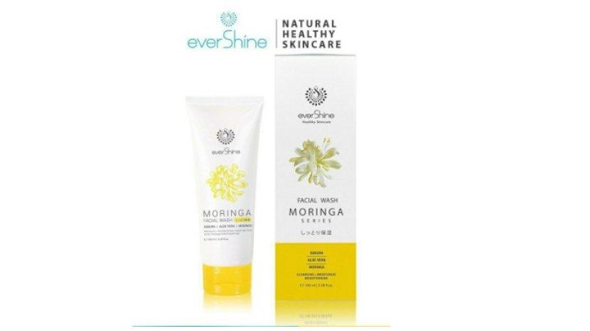 everShine Moringa Facial Wash dengan Kandungan Utama Ekstrak Daun Kelor