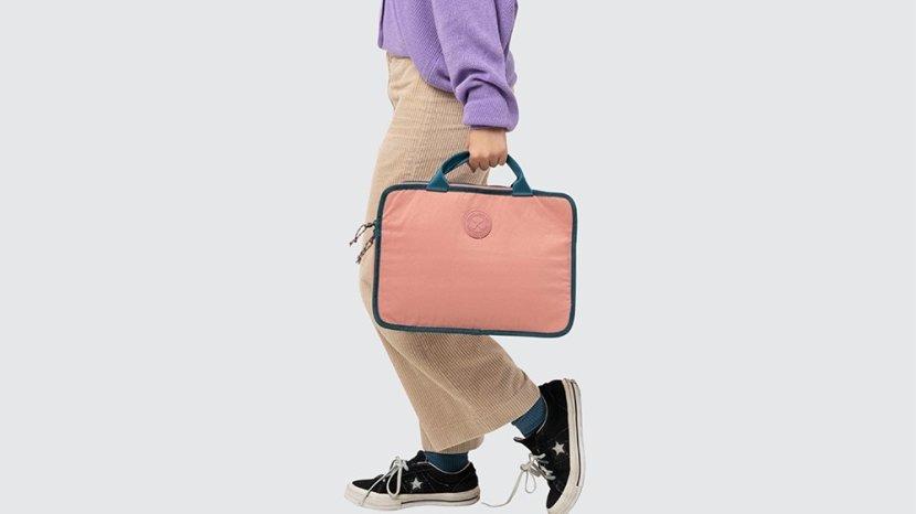 5 Tas Unik untuk Lindungi Laptop saat Mudik Lebaran