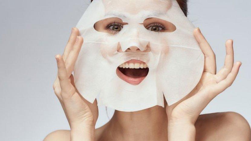 Perawatan Wajah Lebih Seru dengan 2 Produk Sheet Mask dari Emina