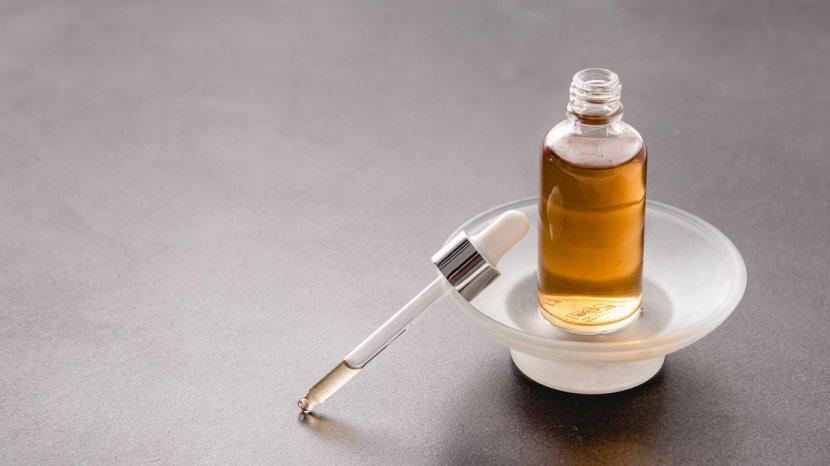 5 Rekomendasi Face Oil yang Ampuh Mengembalikan Kelembapan Kulitmu