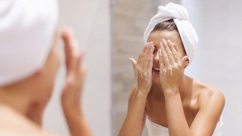 5 Rekomendasi Produk Facial Wash, Mampu Cerahkan Kulit Wajah