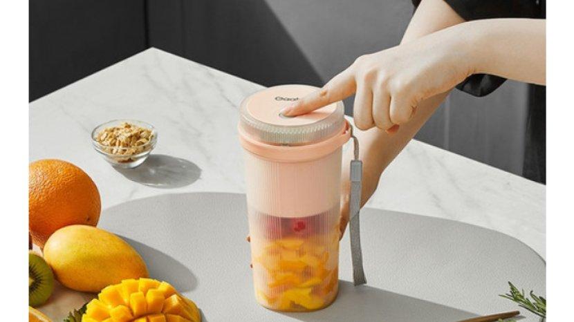 Hadir dengan Model Cup, 5 Rekomendasi Juicer Mini Praktis Dibawa