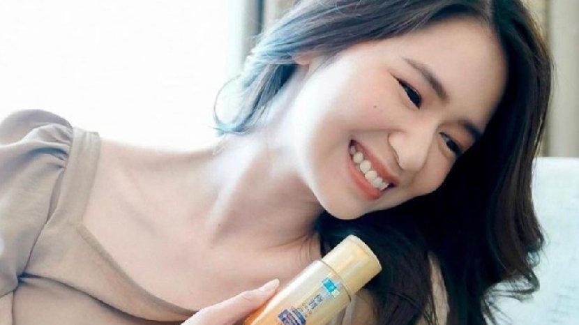 Review Hada Labo Gokujyun Premium Ultimate Moisturizing Lotion, Toner Terbaik untuk Kulit Kering