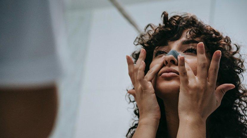 5 Rekomendasi Skincare yang Ampuh Menghilangkan Bleakhead atau Komedo Hitam