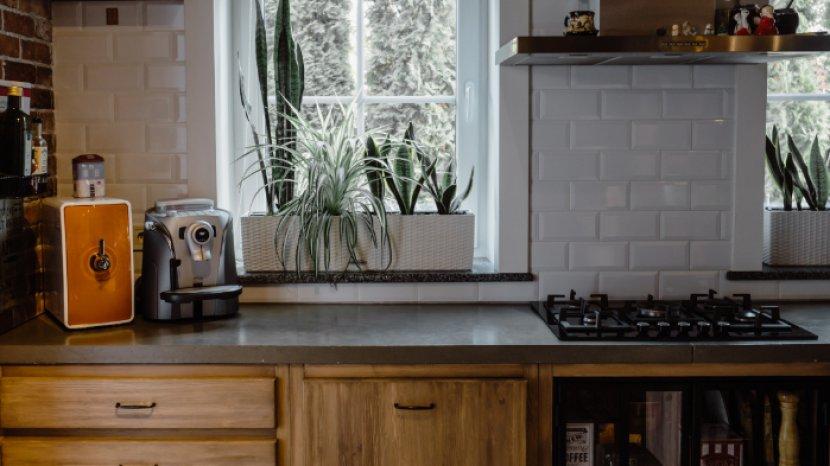 Dapur Menawan dengan 5 Rekomendasi Kompor Tanam 2 Tungku