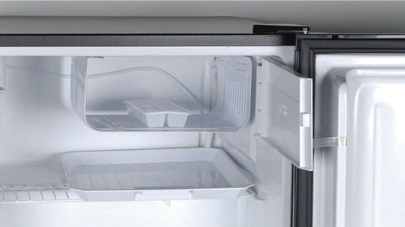 Cara Mengatasi Es Batu yang Mudah Mencair di Freezer, Belum Tentu Kulkas Rusak
