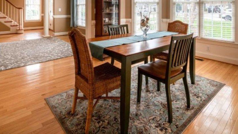 5 Tips Bikin Furnitur Kayu Mengkilap Tanpa Harus Mengecat Ulang, Hanya dengan Bahan Alami