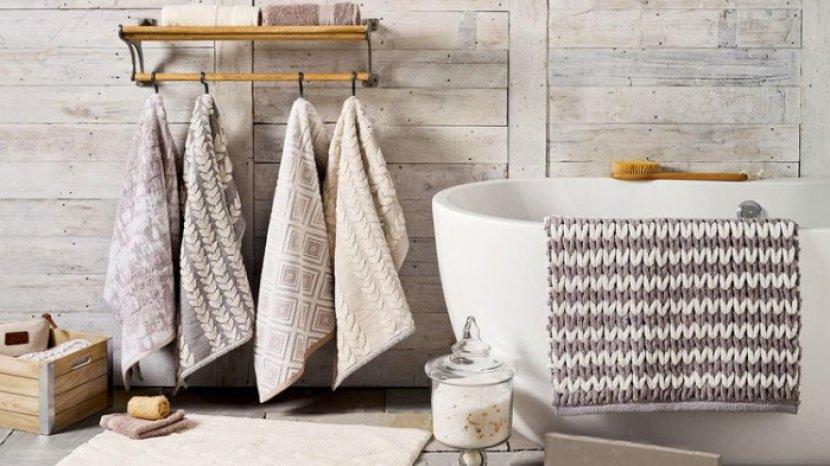 5 Rekomendasi Gantungan Handuk untuk Kamar Mandi yang Lebih Rapi