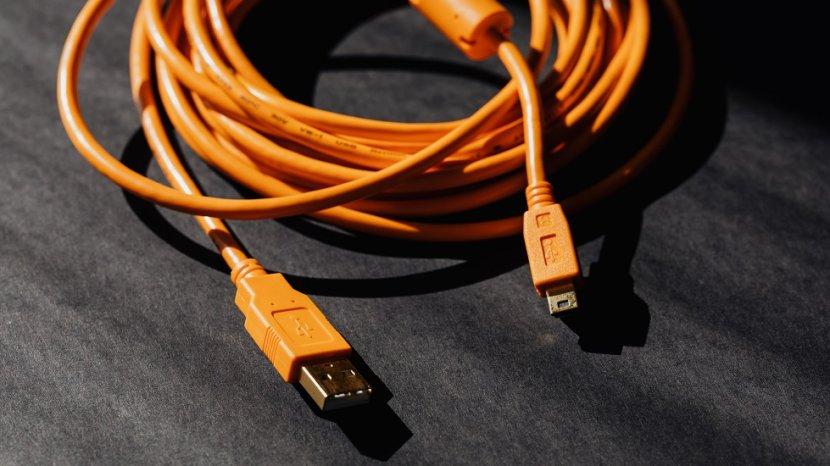 5 Rekomendasi Kabel Data Terbaik, Punya Desain dan Fitur Menarik