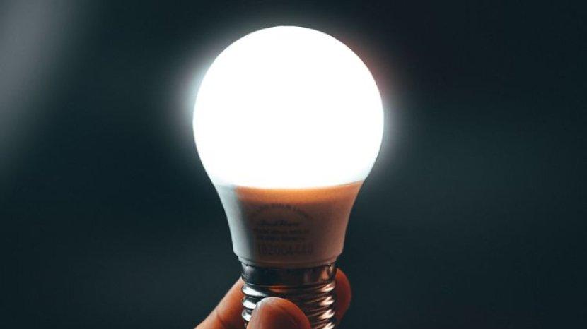 ilustrasi-lampu-emergency-yang-akan-tetap-menyala-saat-aliran-listrik-mati.jpg