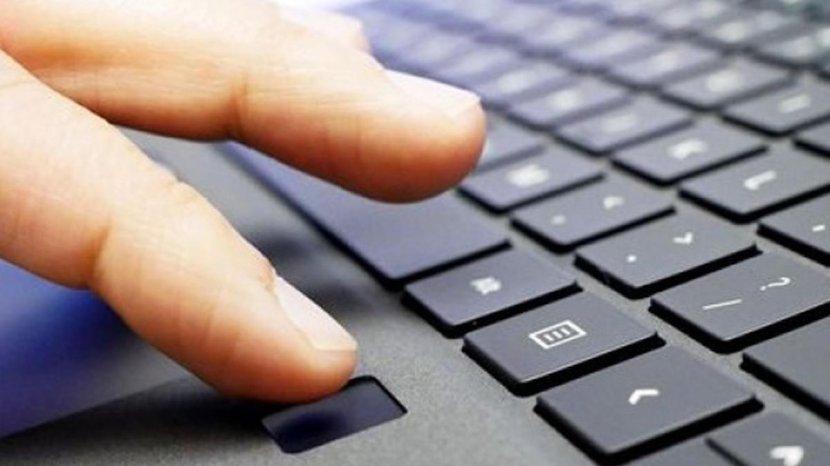 ilustrasi-laptop-dengan-fitur-fingerprint-scanner.jpg