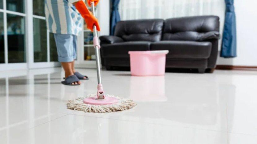 7 Rekomendasi Alat Pel Terbaik, Bantu Atasi Debu dan Noda dengan Hasil Lebih Kesat