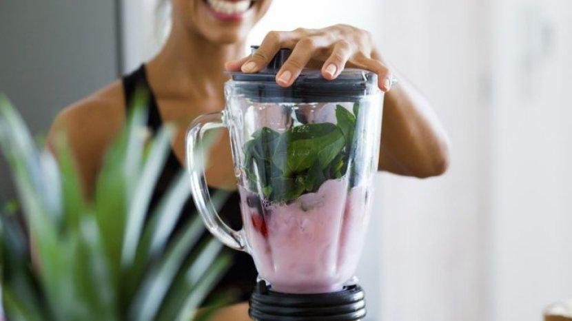 ilustrasi-membuat-smoothies.jpg