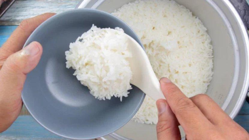 ilustrasi-menanak-nasi-menggunakan-rice-cooker-low-carbo.jpg