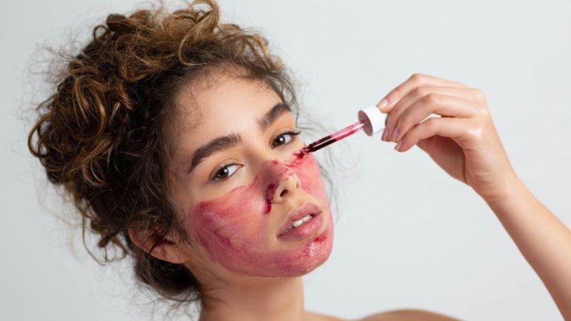 Mengenal AHA dan BHA, Chemical Exfoliant yang Populer Digunakan pada Produk Skincare