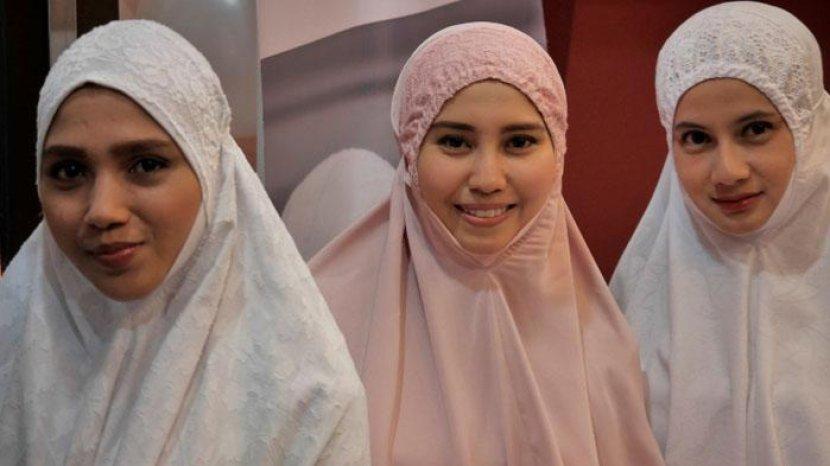 5 Tips Mudah Jaga Kualitas dan Warna Mukena untuk Tarawih