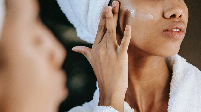 Tak Hanya Kaki, Tangan, dan Wajah, Sejumlah Bagian Tubuh Ini Juga Perlu Diberi Sunscreen