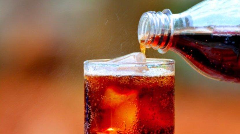 6 Manfaat Minuman Bersoda untuk Keperluan Rumah, Mengatasi Bau Hingga Kerak Bandel