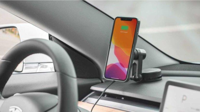 6 Rekomendasi Phone Holder di Mobil untuk Perjalanan Mudik, Tidak Sampai Rp 100 Ribu