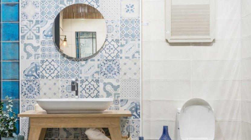 5 Tips Membuat Tampilan Kamar Mandi Lebih Tertata dan Fresh
