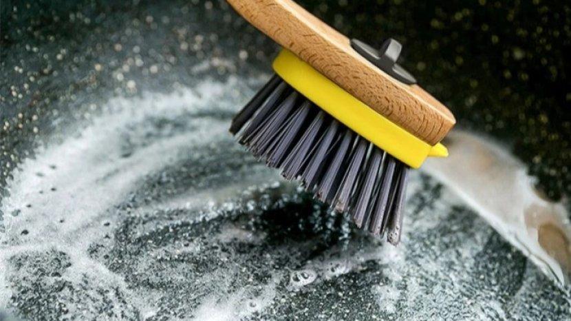 5 Rekomendasi Sikat Pembersih Alat Dapur, Bisa Mengangkat Noda Minyak Hingga Kerak Kompor