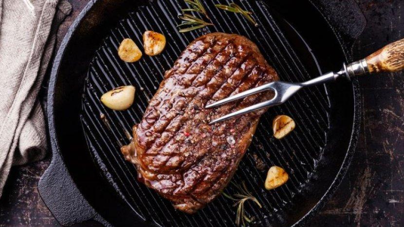 20 Daftar Grill Pan Berkualitas, Antilengket dengan Harga Mulai dari Rp 50 Ribuan Saja