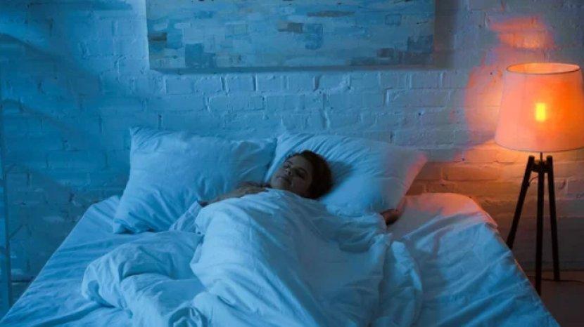 5 Rekomendasi Lampu Tidur Desain Minimalis, Ciptakan Suasana Hangat dan Istirahat Lebih Nyenyak