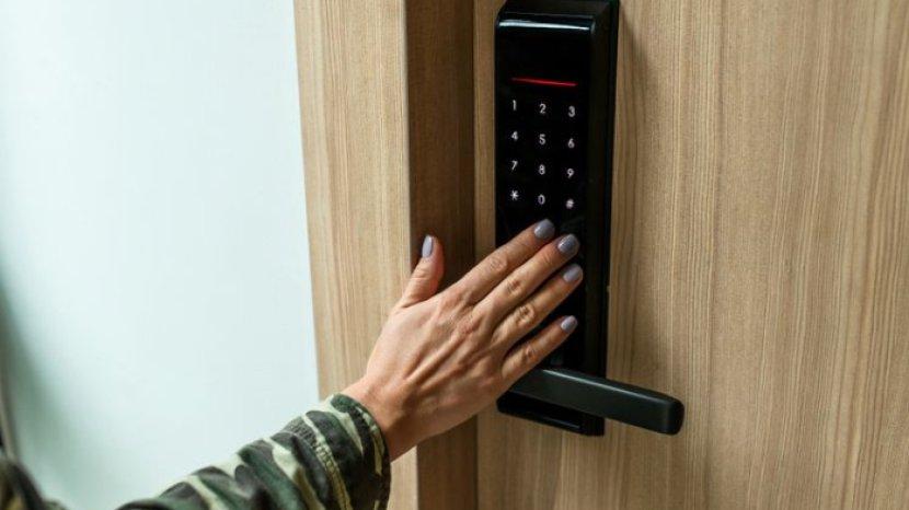 5 Rekomendasi Smart Door Lock, Keamanan Pintu Canggih Tanpa Menggunakan Kunci Fisik