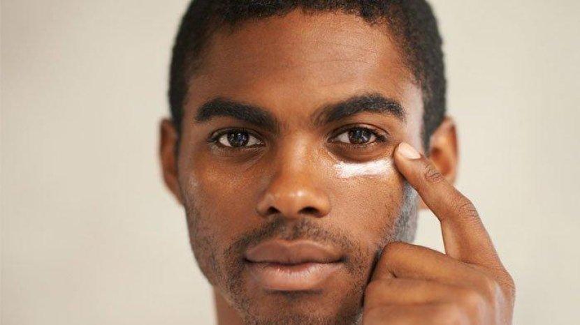 5 Rekomendasi Eye Cream Khusus Pria Terbaik