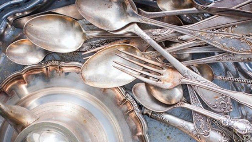 5 Tips Menghilangkan Karat pada Sendok, Bisa Pakai Saus Tomat Loh!