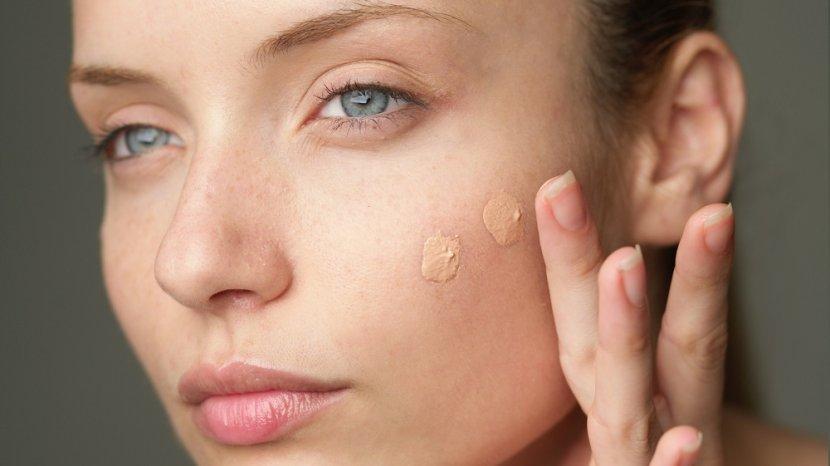 Perbedaan Foundation, Cushion, dan BB Cream, Mana yang Paling Cocok Dijadikan Alas Bedak?