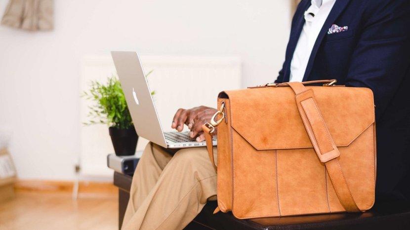 5 Tips Memilih Tas agar Laptop Aman, Perhatikan Ukuran hingga Material