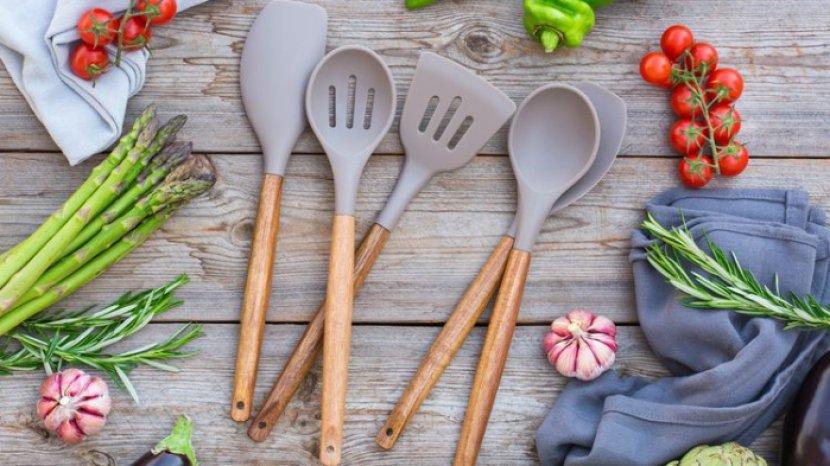 20 Daftar Spatula Silicon Berkualitas Beserta Harga, Dikenal Lebih Aman untuk Wajan Antilengket