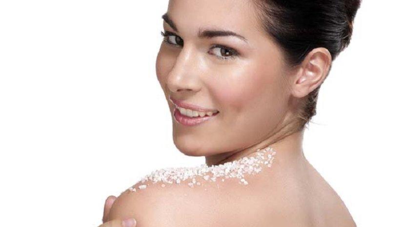 Cara Memakai Body Scrub Agar Hasilnya Maksimal, Bikin Kulit Bersih dan Cerah